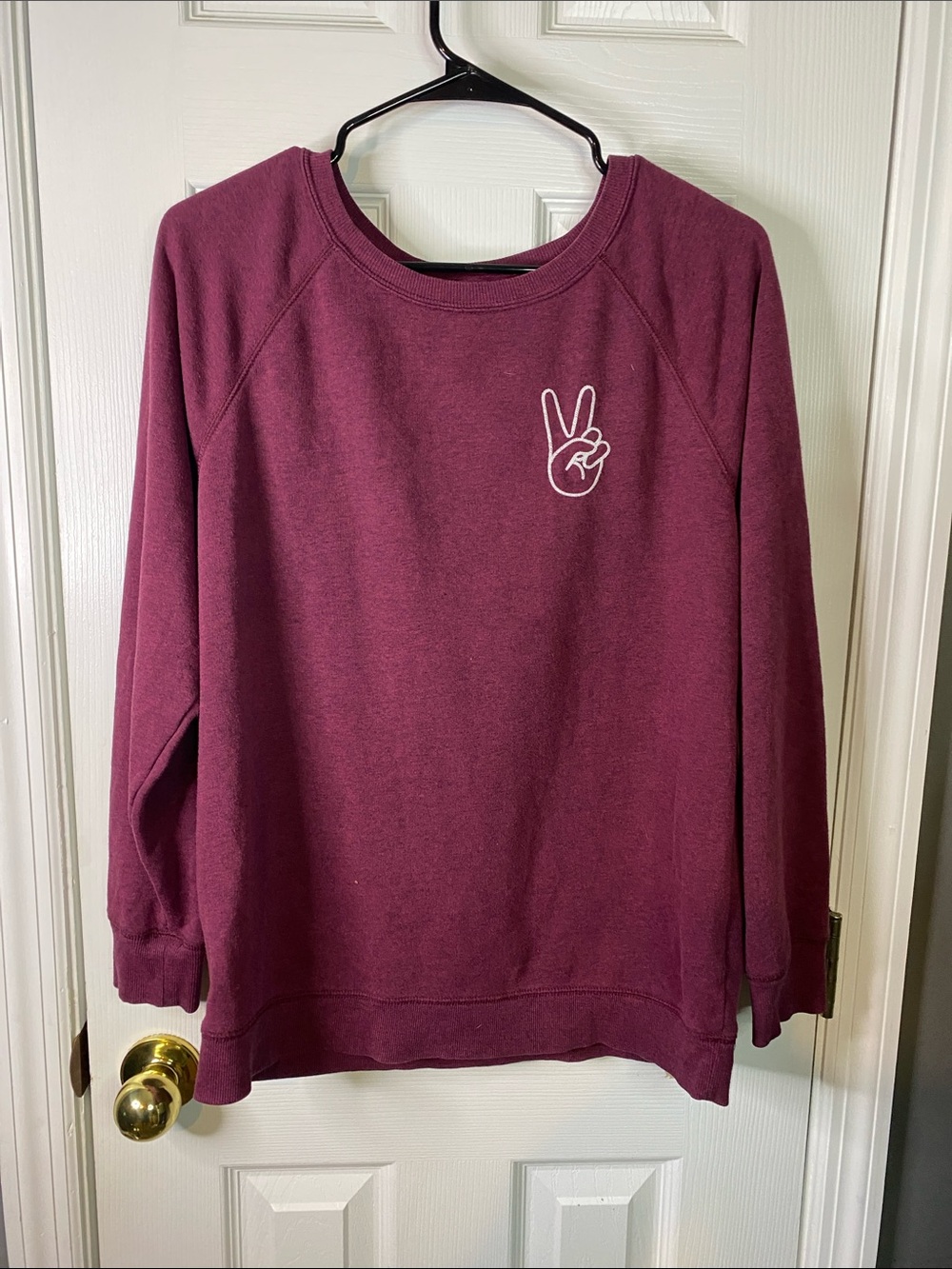 Old Navy Plum Crewneck Sweatshirt with Peace Hand Graphic Size Medium.